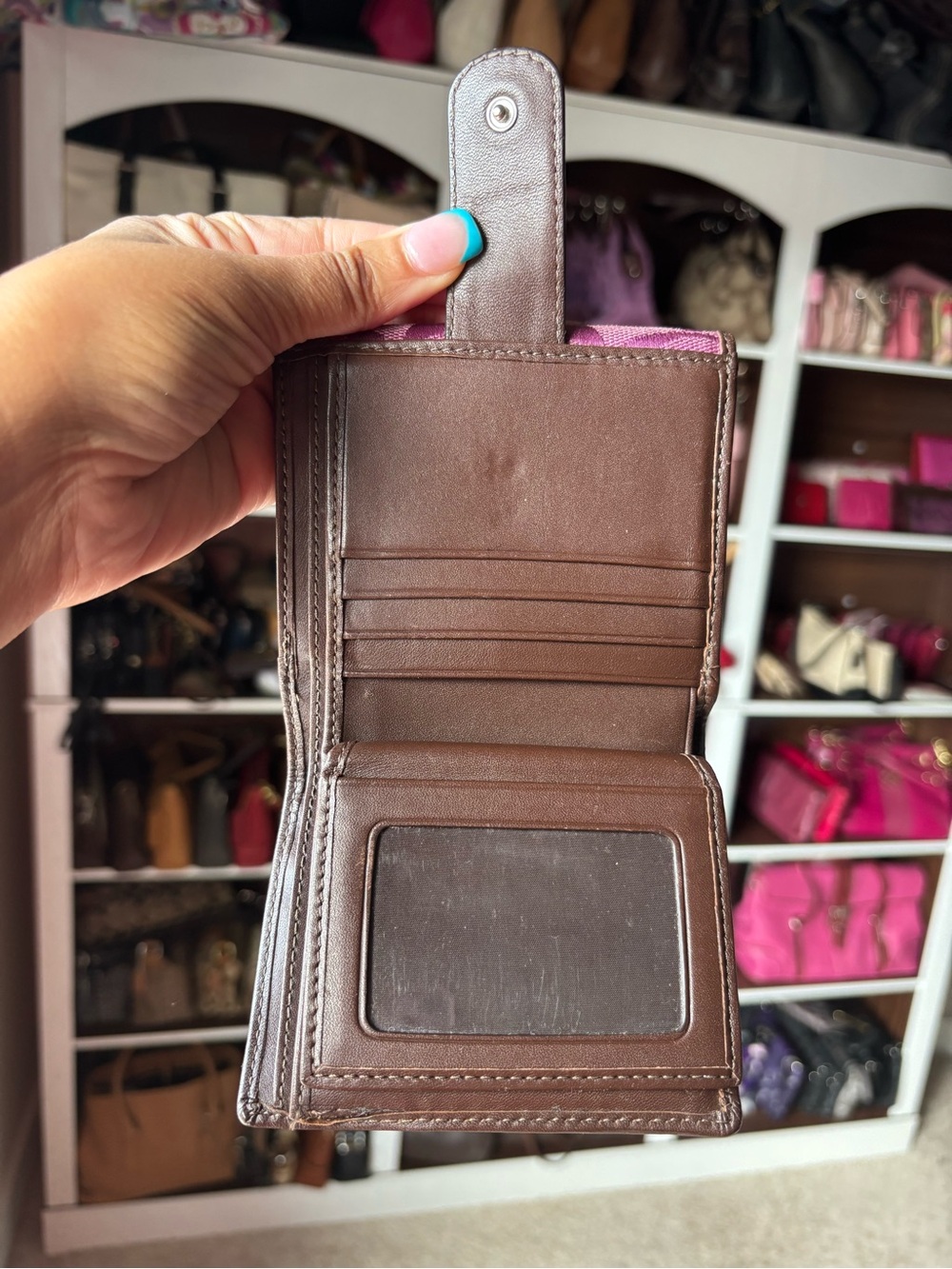 🤎COACH Soho Signature Fold Wallet🤎 - Picture 9 of 14